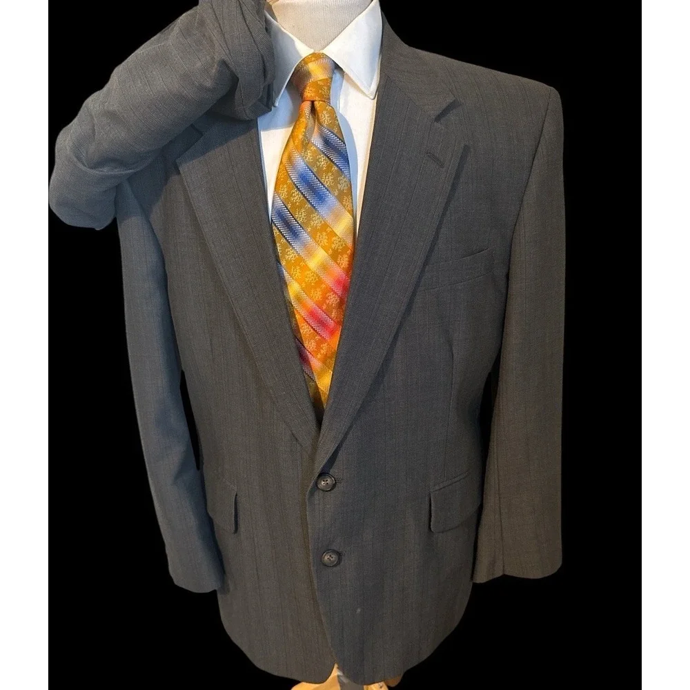 Towncraft Gray Pin Stripe 2-Piece Suit 44S Jacket 36 x 28 Pants VTG Wool Blend